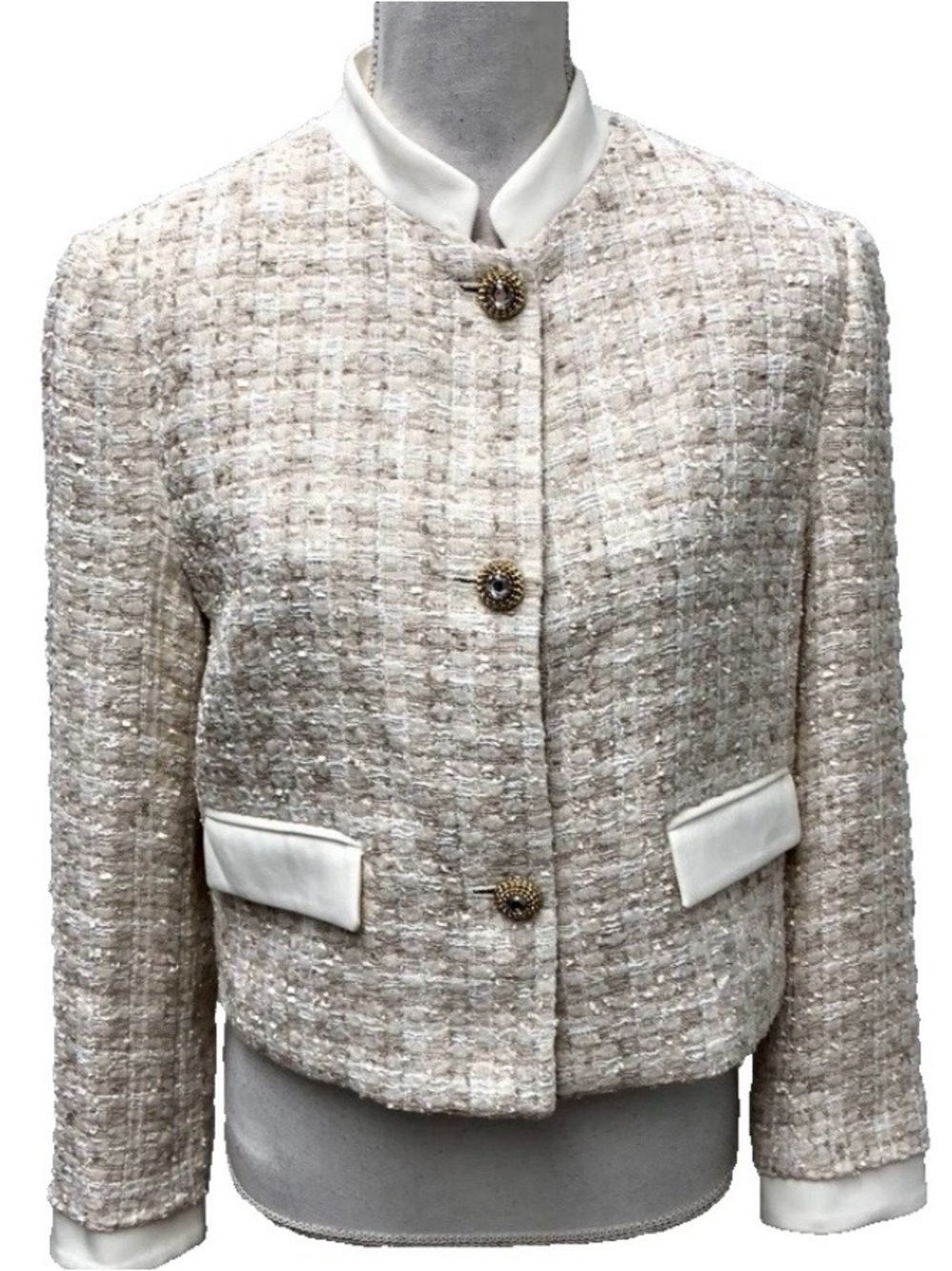 Zara Cream Tweed Boxy Jacket with Decorative Gold Buttons
